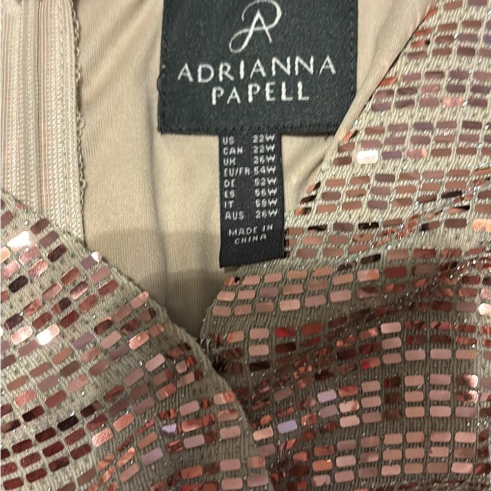 Silver Sequin V-Neck Dress - Picture 3 of 3